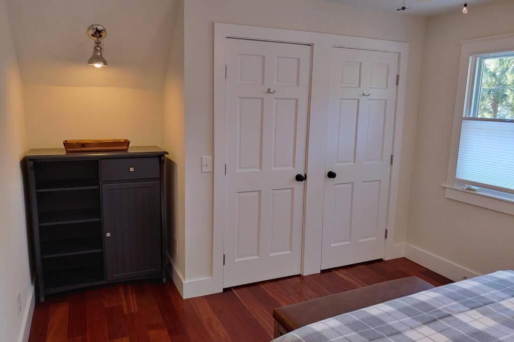 Carriage House 2 Bdrm At Camellia Cottages In Historic Summerville, Sc Exterior photo